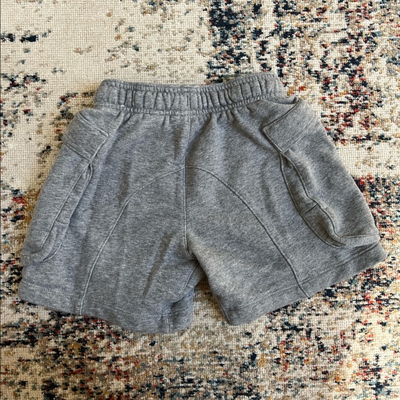 Boys Nike Shorts - Picture 3 of 4